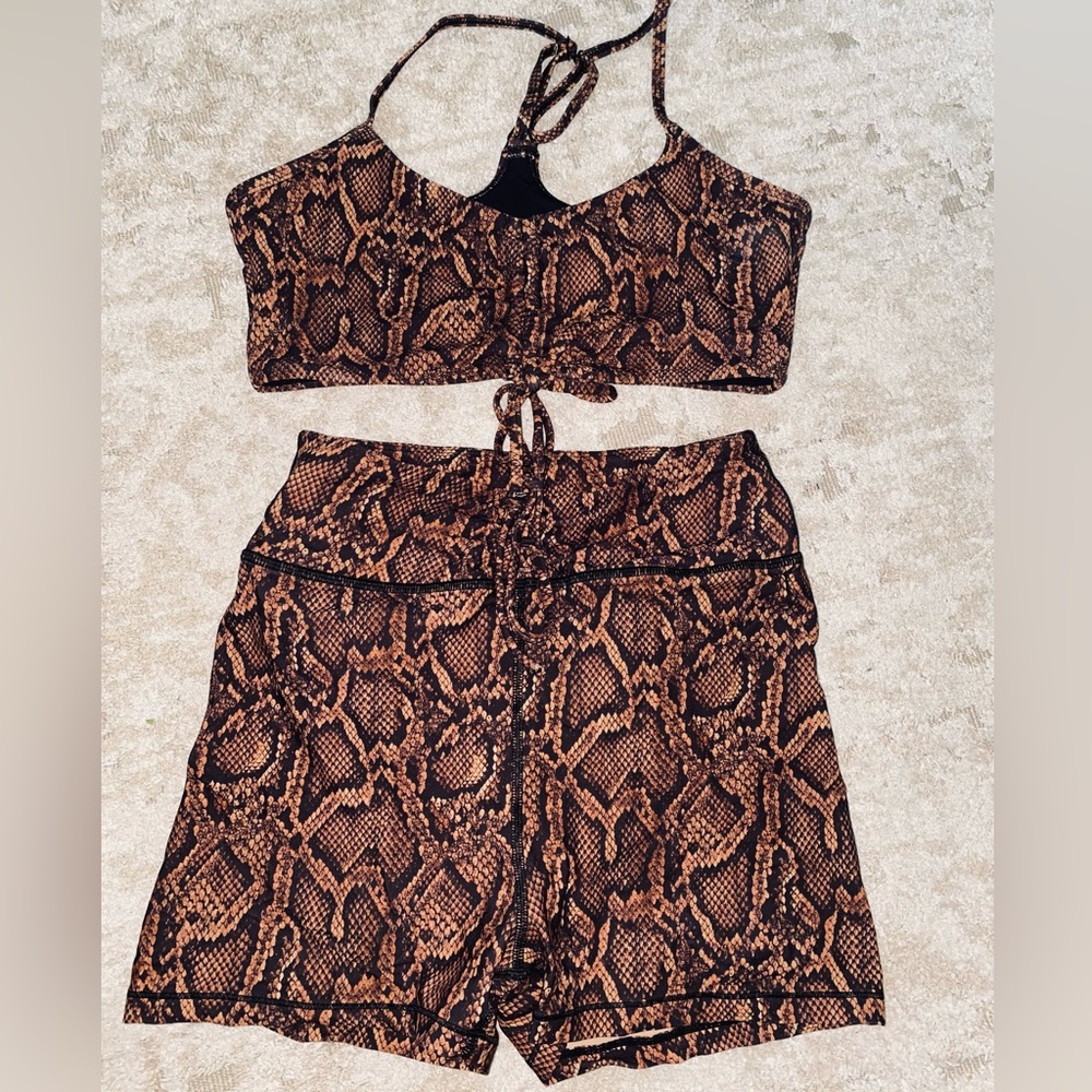 White Fox Active snakeprint workout set size small
